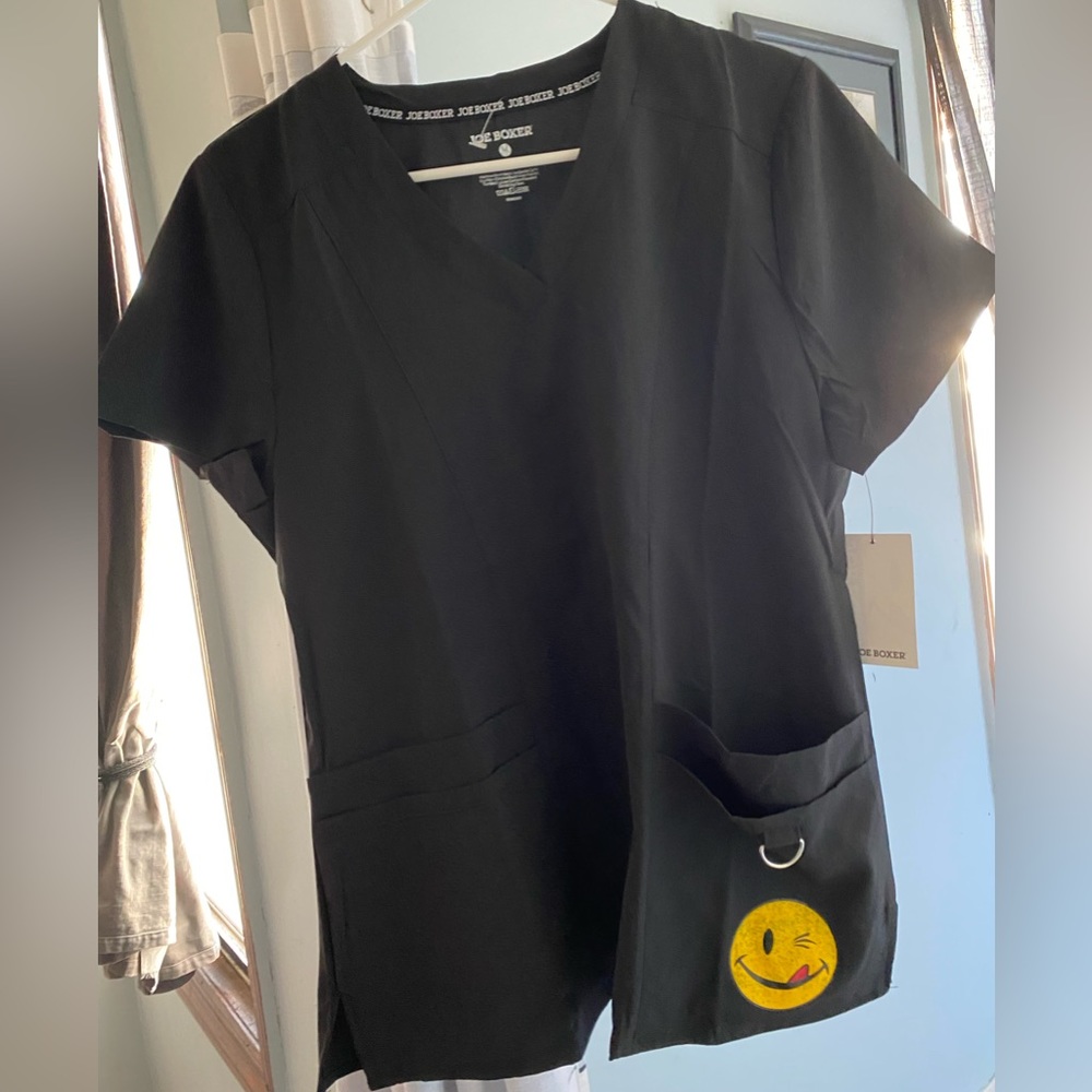 Joe boxer scrub top 5/20$ bundle